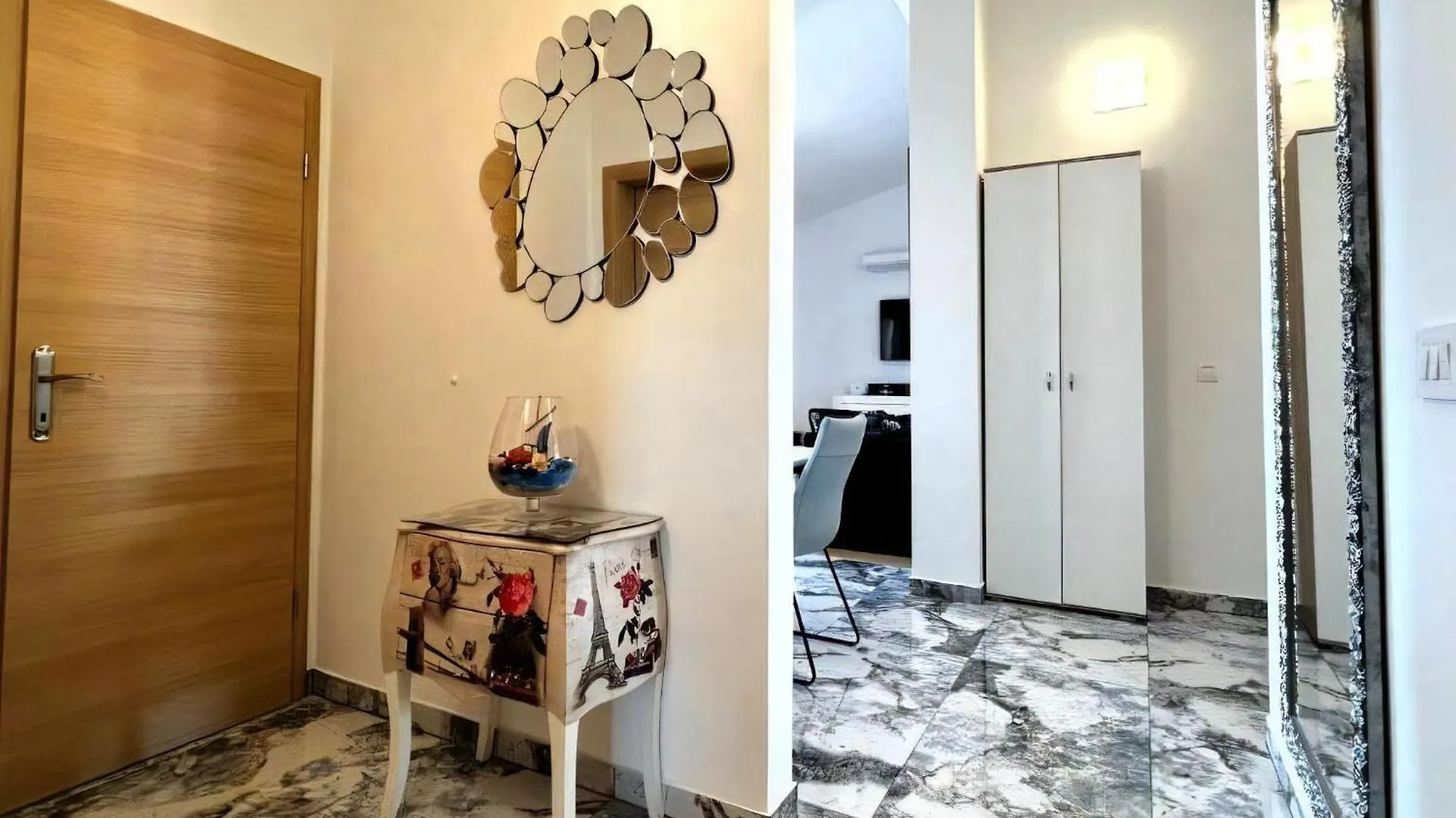 Komfortabeles Apartment Im Sueden Von Ciovo Trogir 0*,